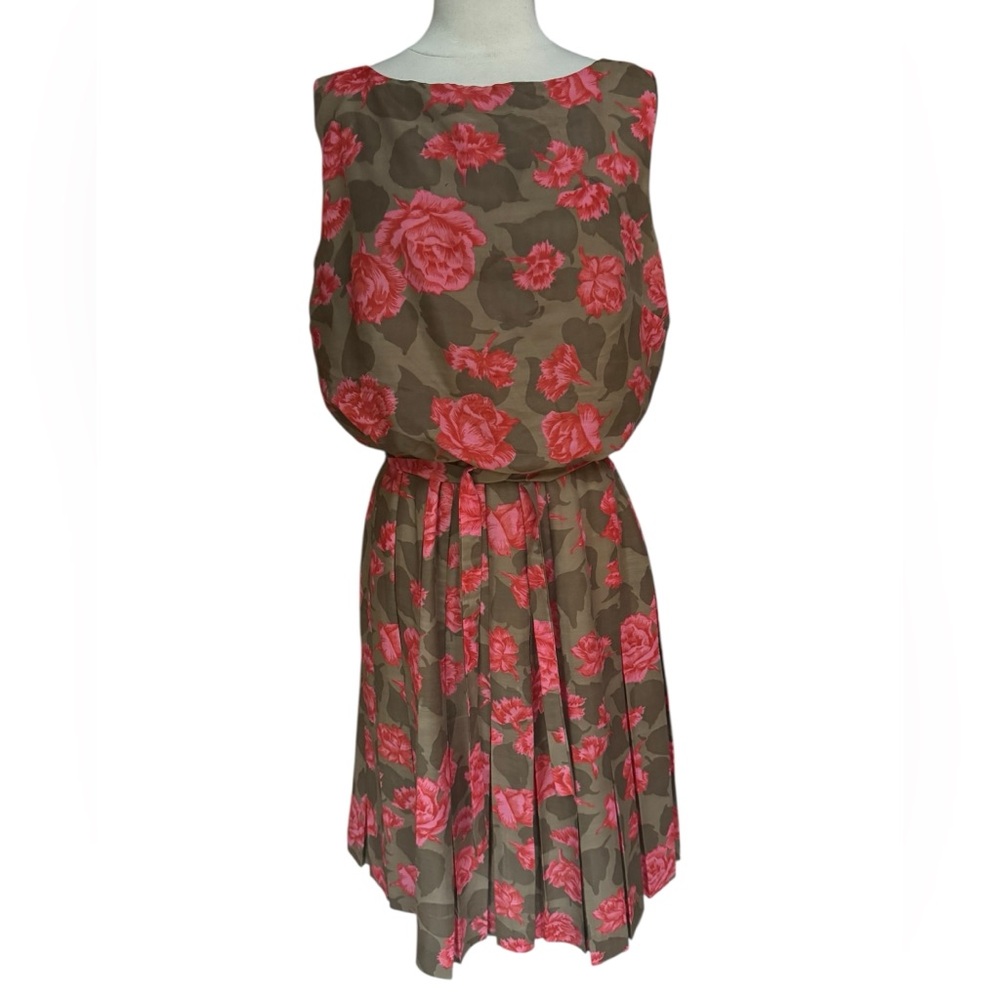 1950s Rose Print, Cotton, Back Half Button Down & Metal Zip w/Matching Belt Dres